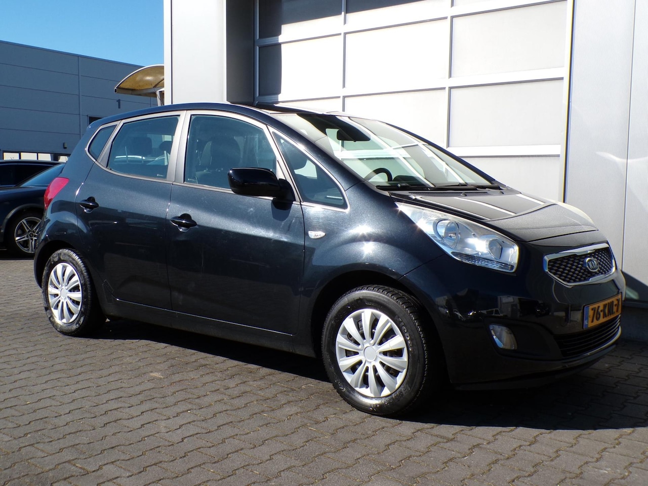 Kia Venga - 1.4 CVVT X-tra|Trekhaak|Cruise|PDC|Airco|Aux|Isofix - AutoWereld.nl