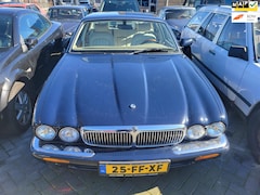 Jaguar Sovereign - 3.2 V8 autom 4drs