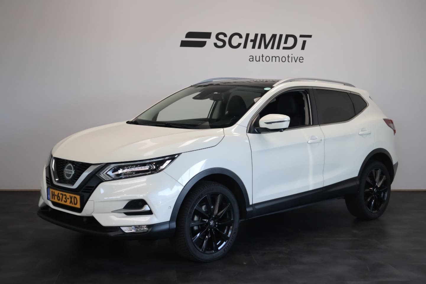 Nissan Qashqai - 1.3 DIG-T Business Edition | 360 | Panorama | 19" - AutoWereld.nl