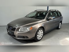 Volvo V70 - 2.5T Momentum ADAPTIEVE CRUISE / AUTOMAAT