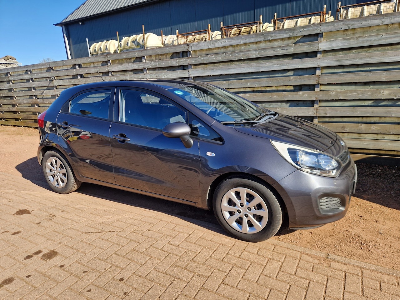 Kia Rio - 1.2 CVVT Comfort Pack Airco - AutoWereld.nl