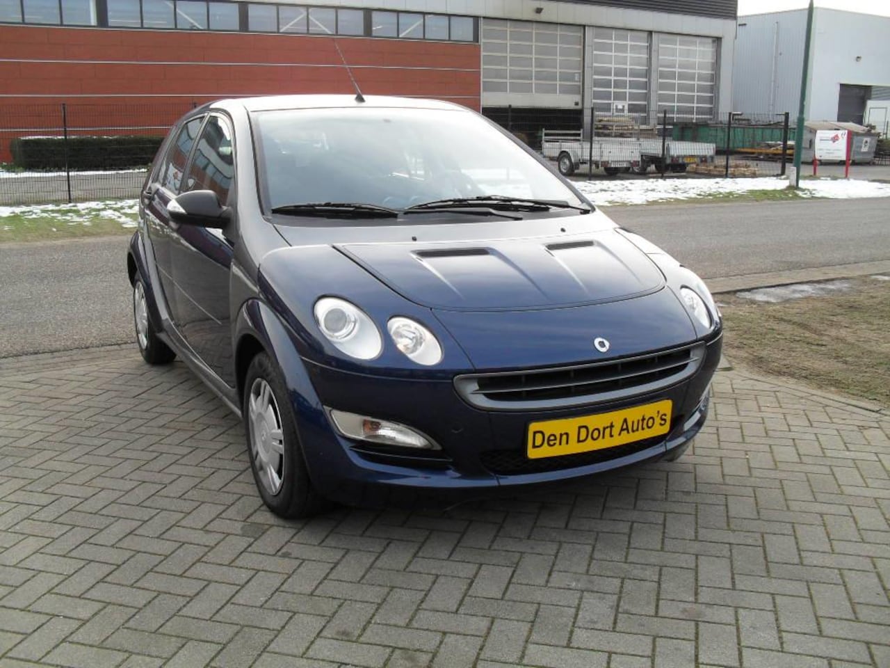 Smart Forfour - 1.1 pure AIRCO * CENTRALE VERGR. * - AutoWereld.nl