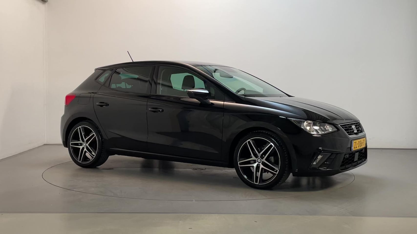 Seat Ibiza - 1.0 TSI 116pk FR Business Intense Camera Adaptive Cruise Navigatie - AutoWereld.nl