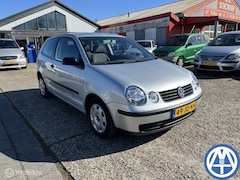 Volkswagen Polo - 1.4-16V Sportline