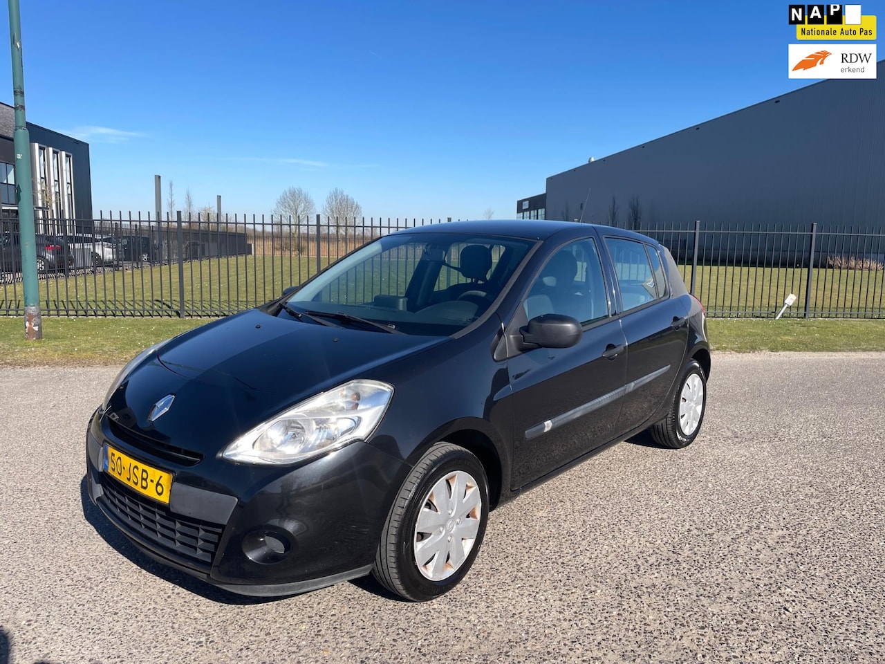 Renault Clio - 1.2 TCe Special Line Airco Navi 5drs Apk 9-2025 - AutoWereld.nl