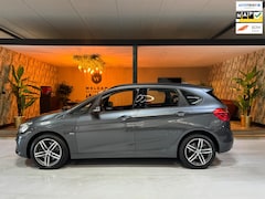 BMW 2-serie Active Tourer - 225i Sport Garantie Camera PDC StoelVW Sfeer Cruise Navi Clima Rijklaar