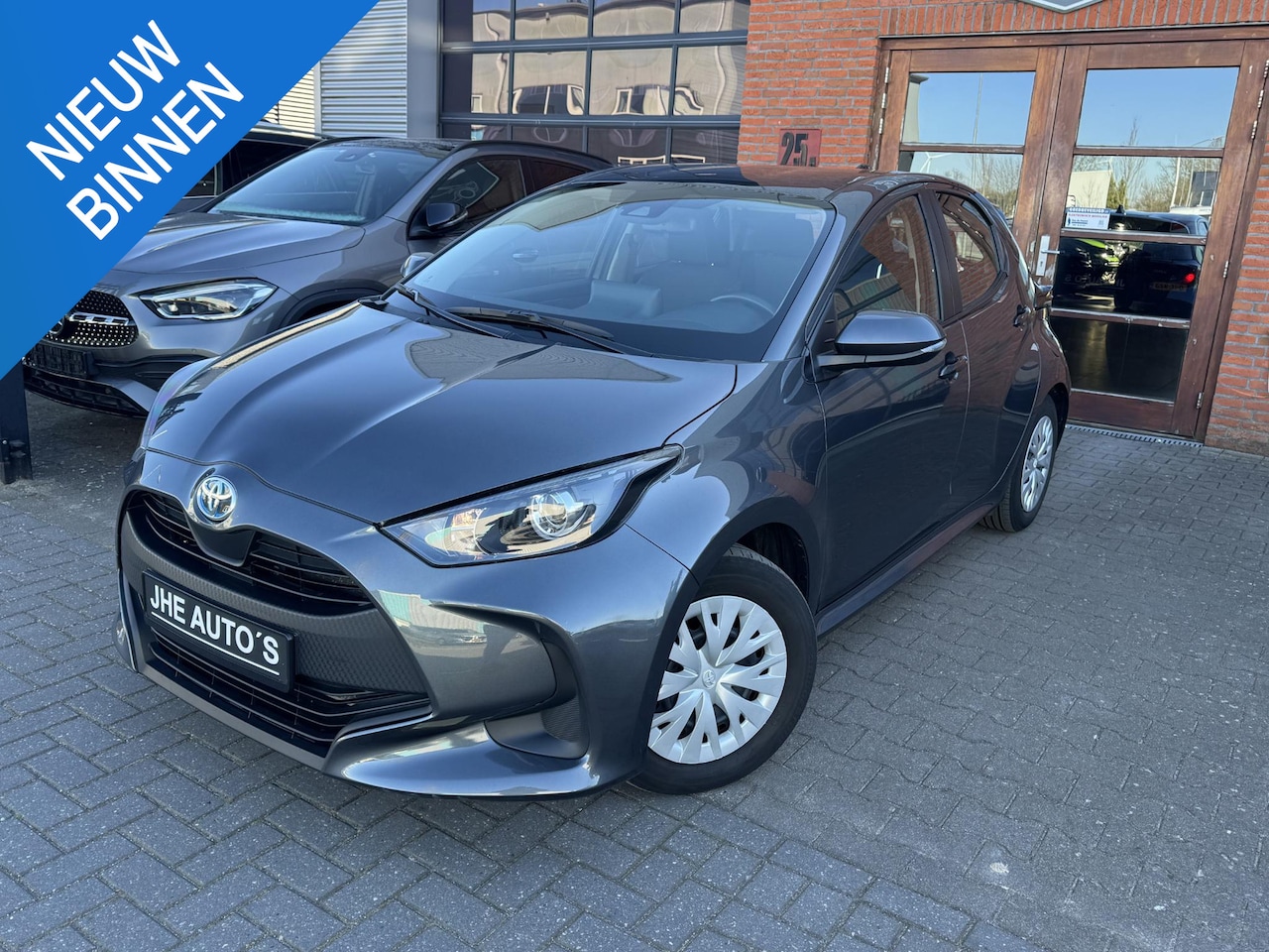 Toyota Yaris - 1.5 Hybrid | Keyless | Camera | Adapt Cruise | - AutoWereld.nl