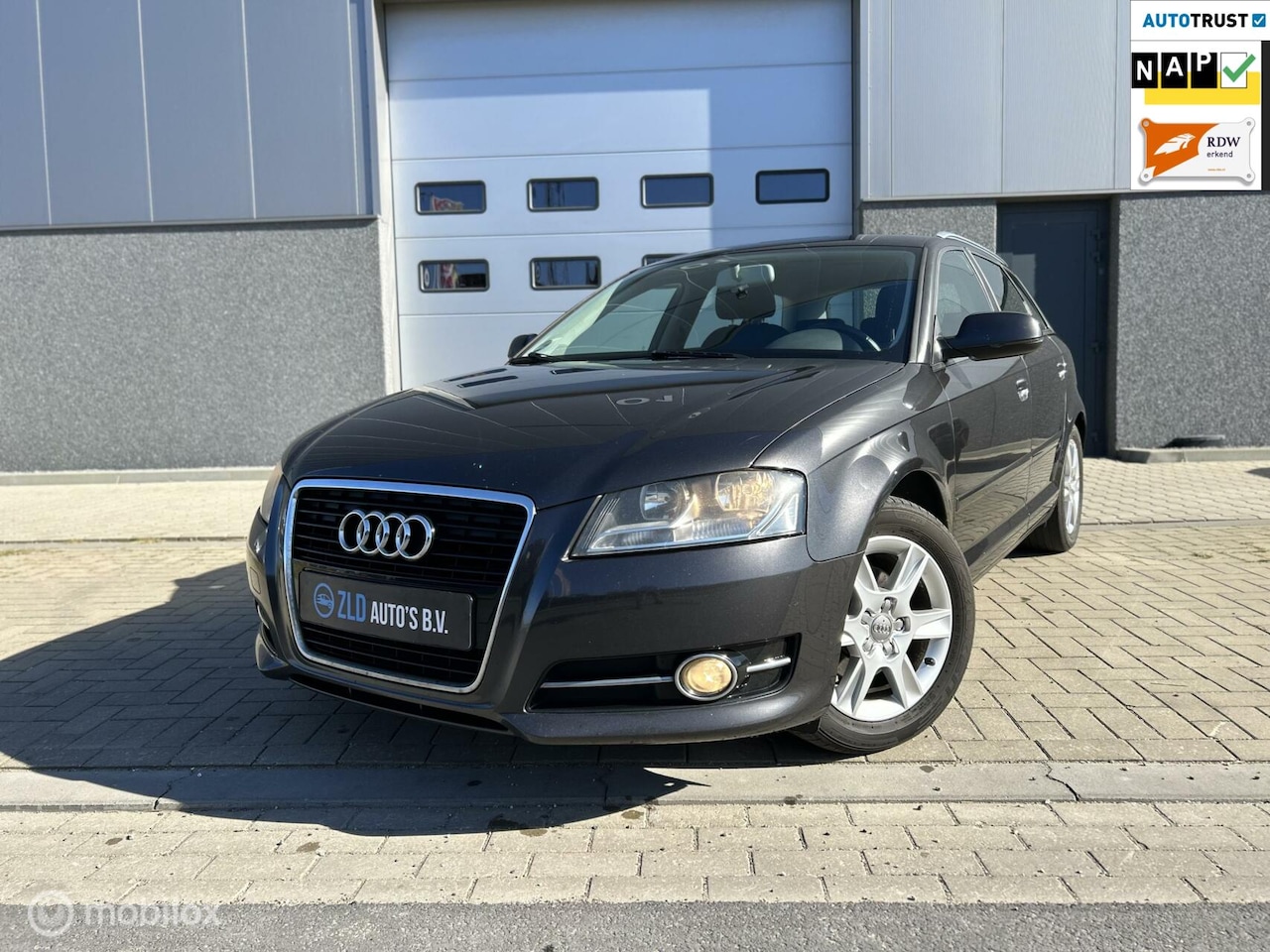 Audi A3 Sportback - 1.2 TFSI Attraction/APK/CRUISE CONT/STOELV - AutoWereld.nl