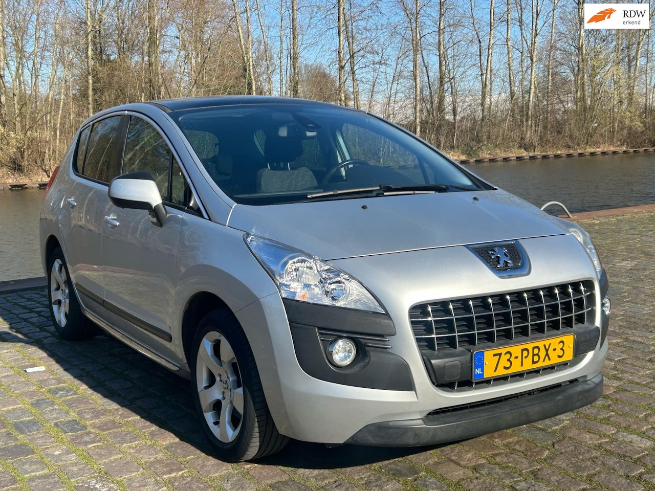 Peugeot 3008 - 1.6 THP ST Automaat panorama dak navigatie cruis control trekhaak - AutoWereld.nl