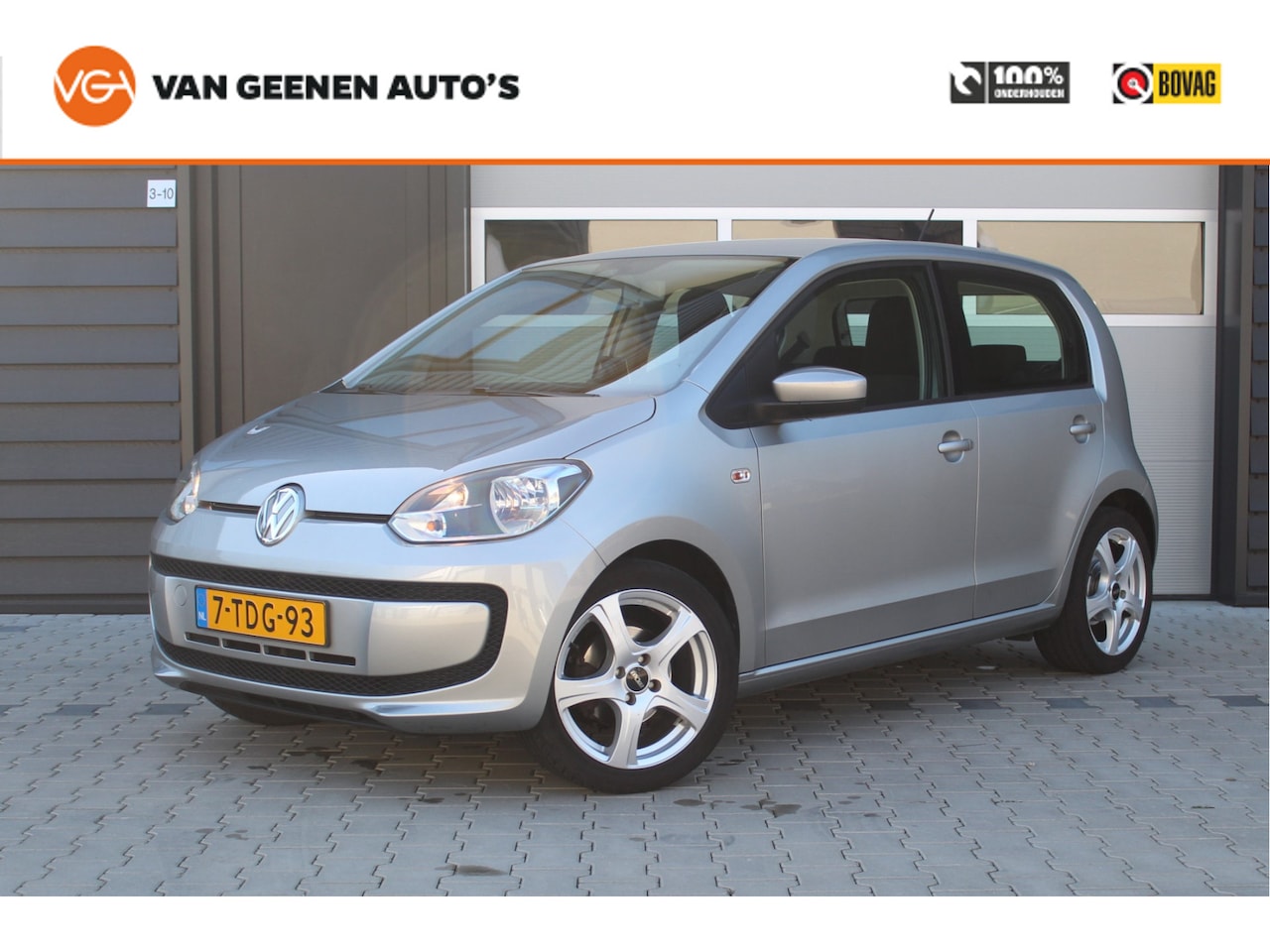 Volkswagen Up! - 5 deurs | Airco | 16 inch velgen | Navigatie - AutoWereld.nl