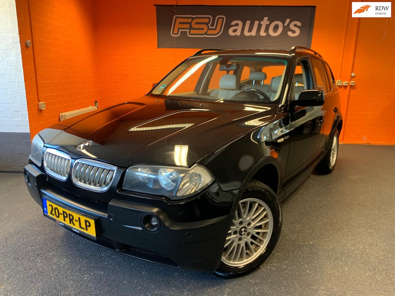 BMW X3 - 2.5i 192PK / 4WD / EXECUTIVE / LEER / CRUISE / AIRCO!! - AutoWereld.nl