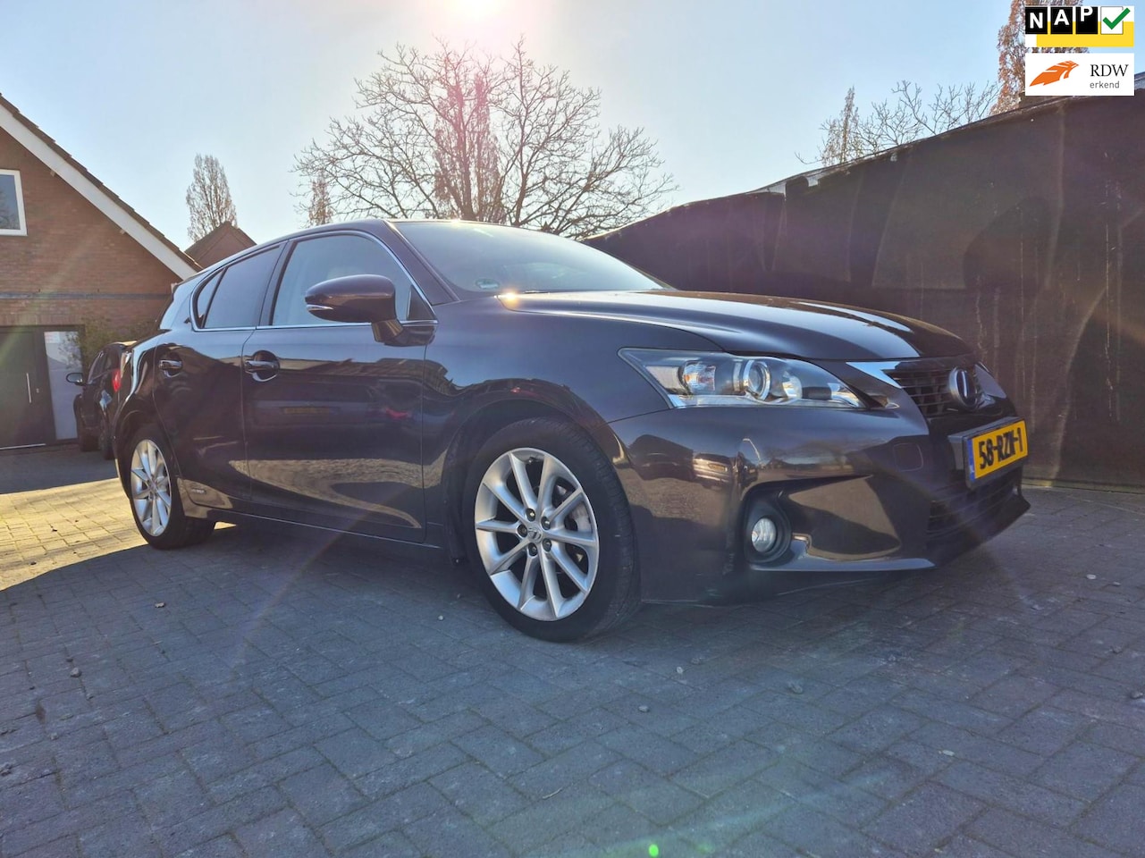 Lexus CT 200h - Hybrid Navi Clima Cruise - AutoWereld.nl