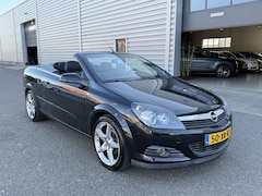 Opel Astra TwinTop - 1.6 Cosmo Zwart