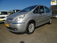 Citroën Xsara Picasso - 1.6i-16V Image Trekhaak