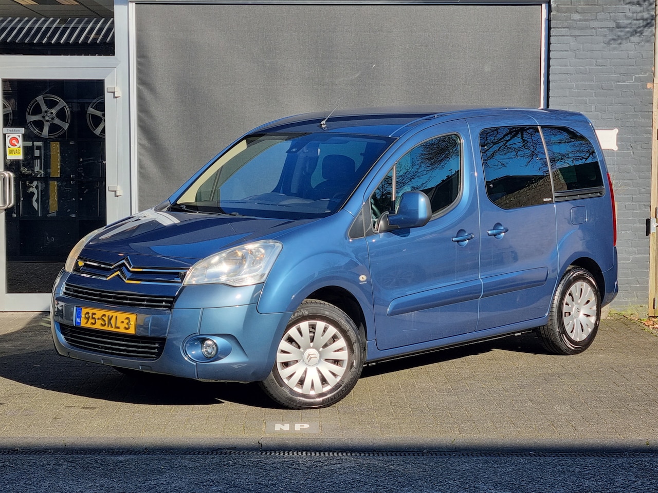 Citroën Berlingo - 1.6 VTi 120 Multispace TREKHAAK / CLIMA / CRUISE - AutoWereld.nl