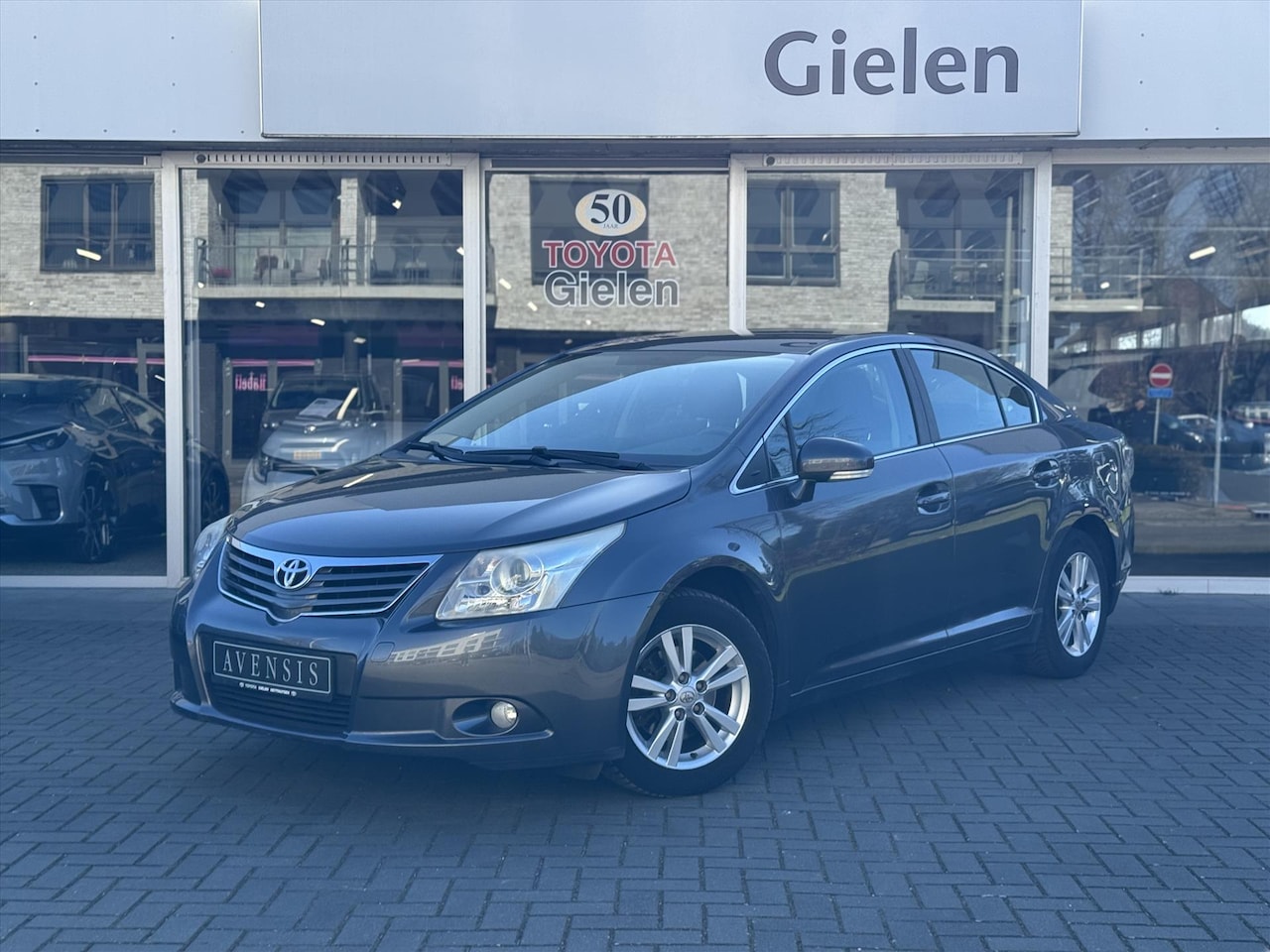 Toyota Avensis - 1.8 16V VVT-I Executive Business | Climate Control, Radio/CD-speler, Centrale deurvergrend - AutoWereld.nl