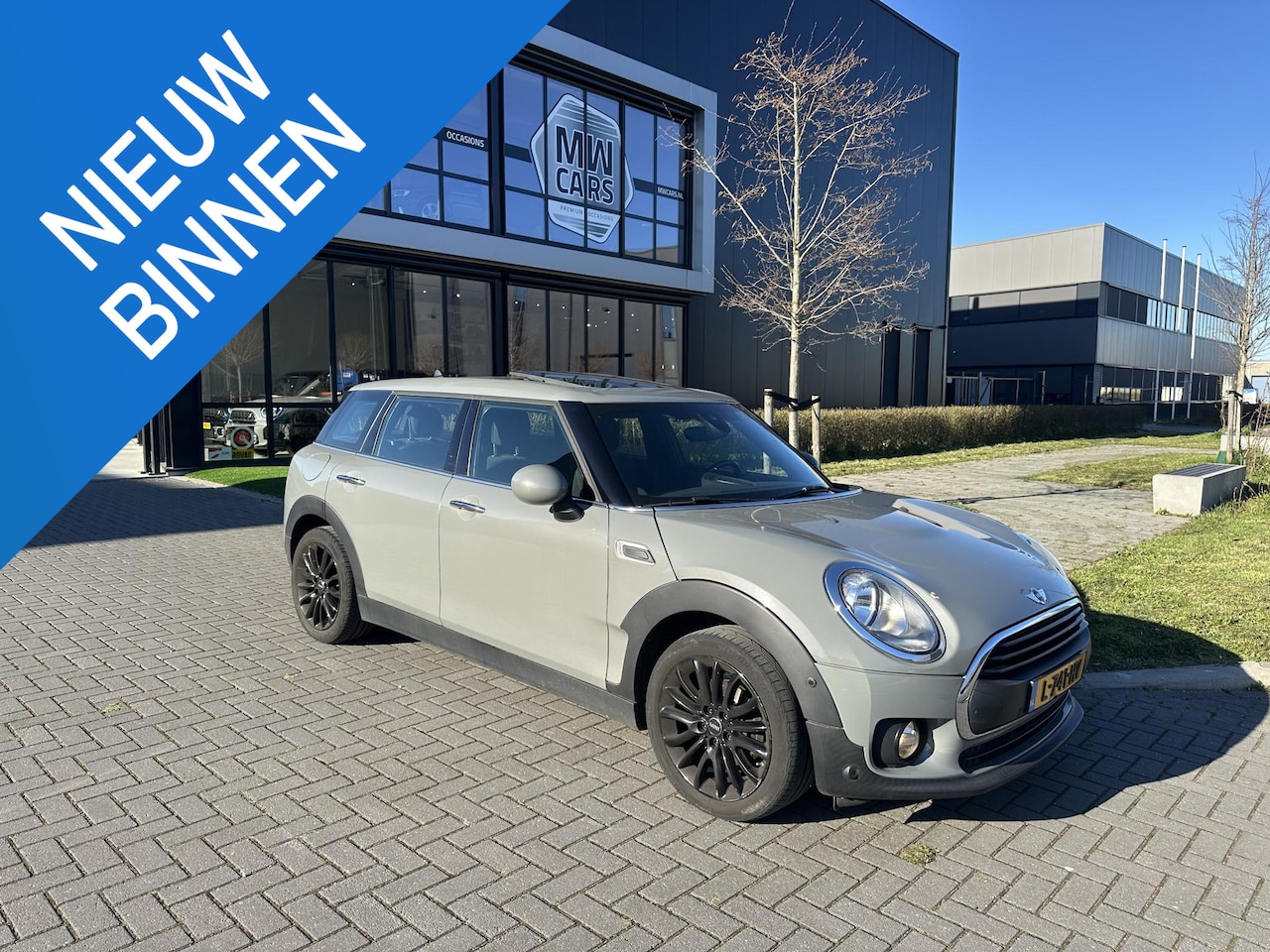 MINI Clubman - 1.5 One Chili Serious Business Mini 1.5 One Chili Serious Business - AutoWereld.nl