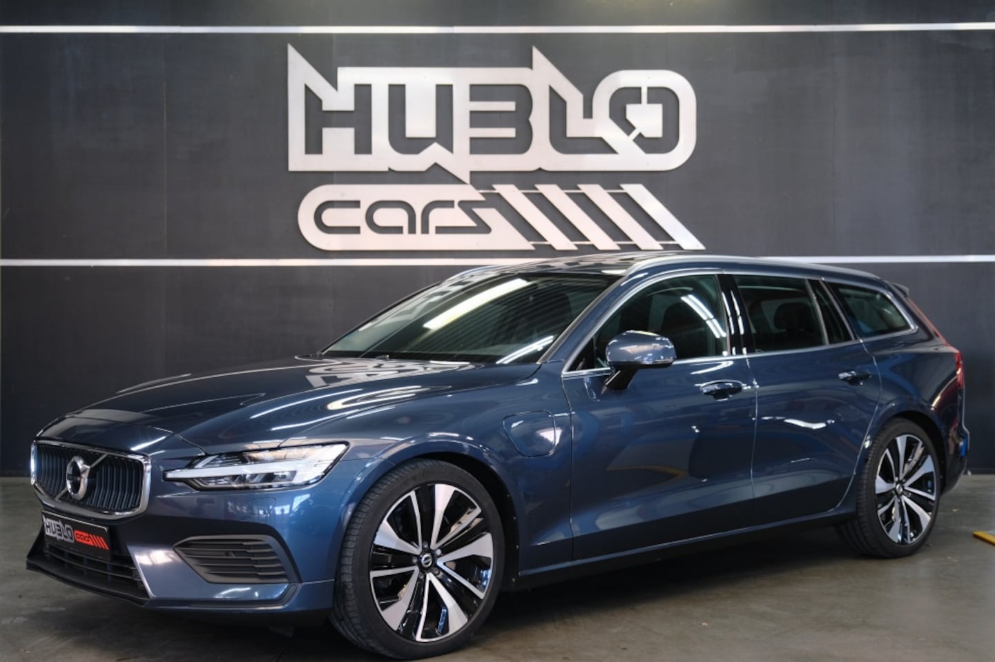 Volvo V60 - 2.0 T6 AWD Pano, Leder, Camera. - AutoWereld.nl