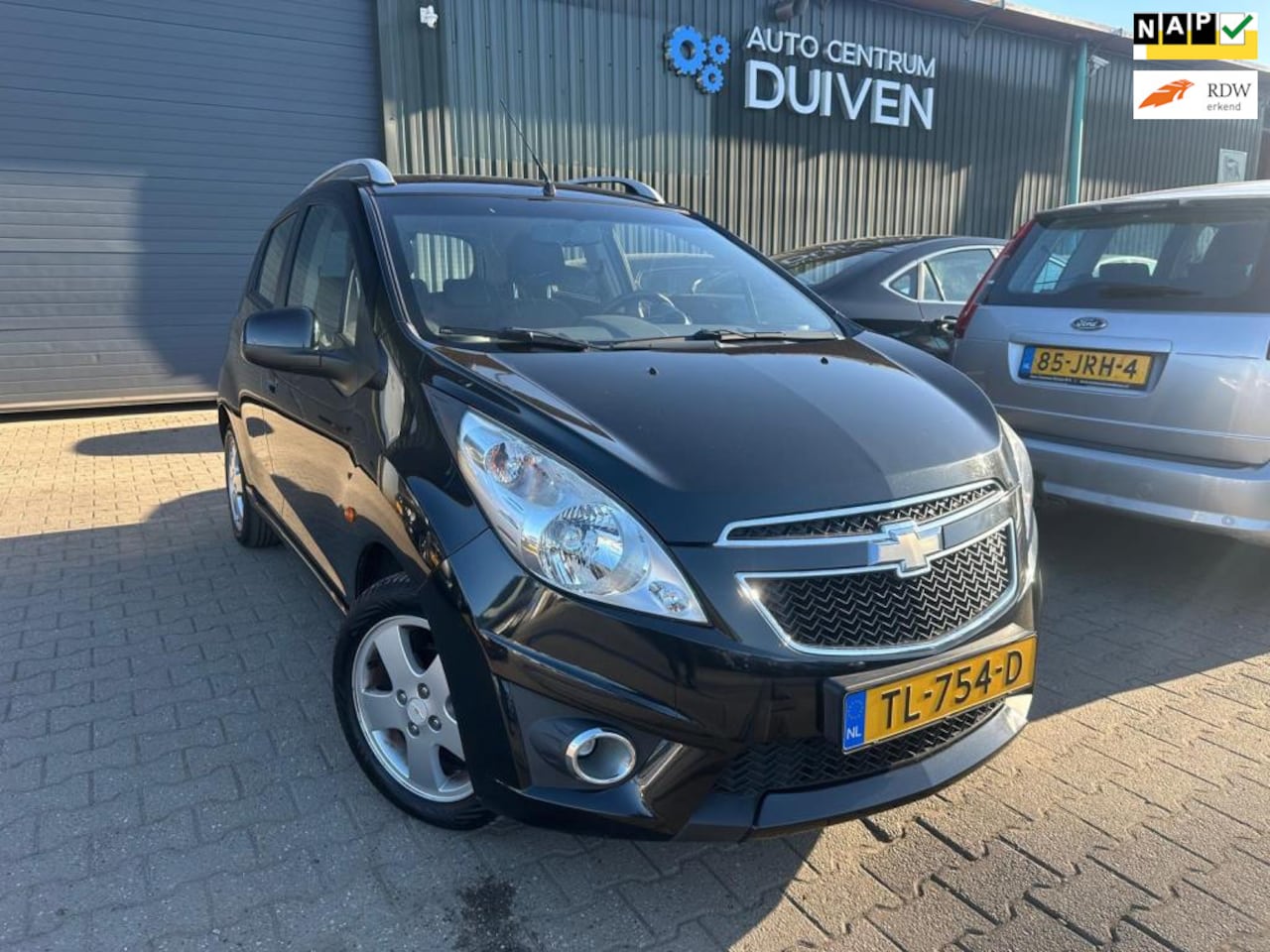 Chevrolet Spark - 1.2 16V LT | Nieuw APK | Airco - AutoWereld.nl