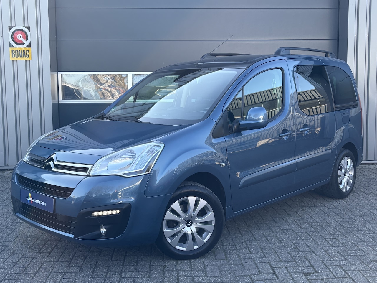 Citroën Berlingo - Multispace 1.2 PureTech XTR | Pano | Navi Carplay | Trekhaak | Cruise & Climate Control | - AutoWereld.nl