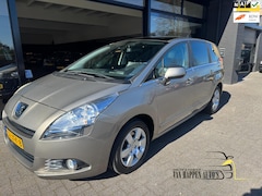 Peugeot 5008 - 1.6 THP Family 7p