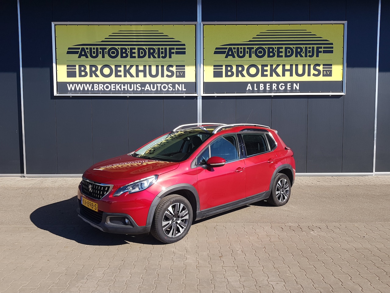 Peugeot 2008 - 1.2 PureTech Allure 1.2 PureTech Allure - AutoWereld.nl