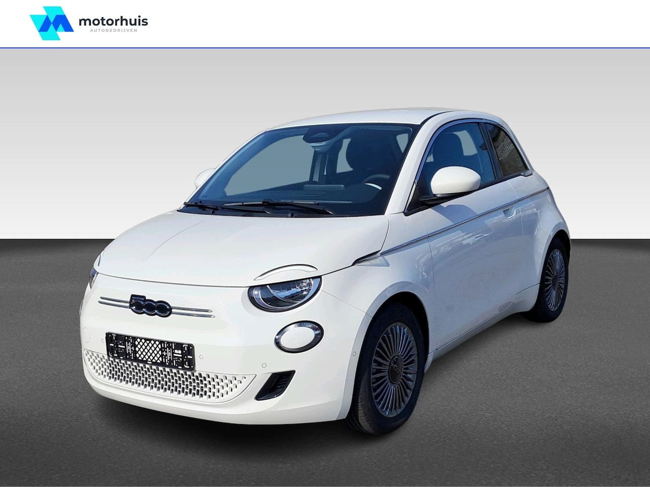 Fiat 500 - 42kWh 118pk Aut / Camera / Carplay - AutoWereld.nl