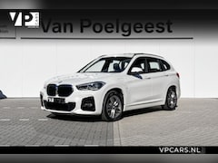 BMW X1 - xDrive25e | M-sport | Glazen panoramadak | Achteruitrijcamera |