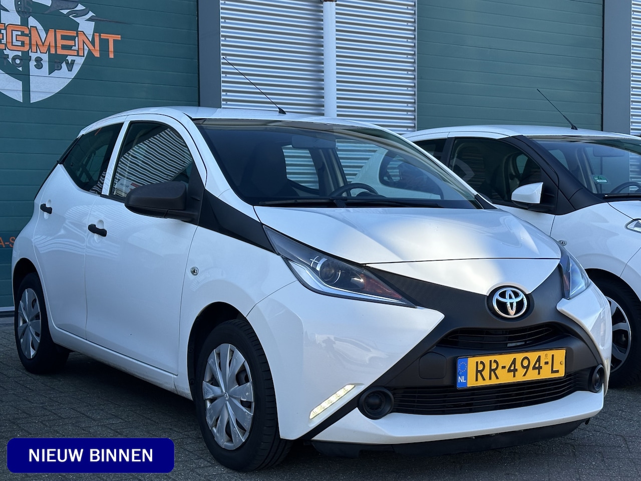 Toyota Aygo - 1.0 VVT-i x-fun / Airco / dealeronderh / NAP / Bluetooth - AutoWereld.nl