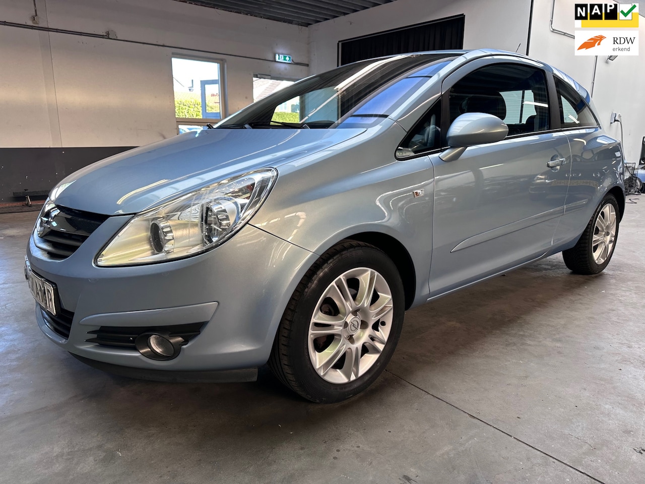 Opel Corsa - 1.4-16V Cosmo 1.4-16V Cosmo - AutoWereld.nl