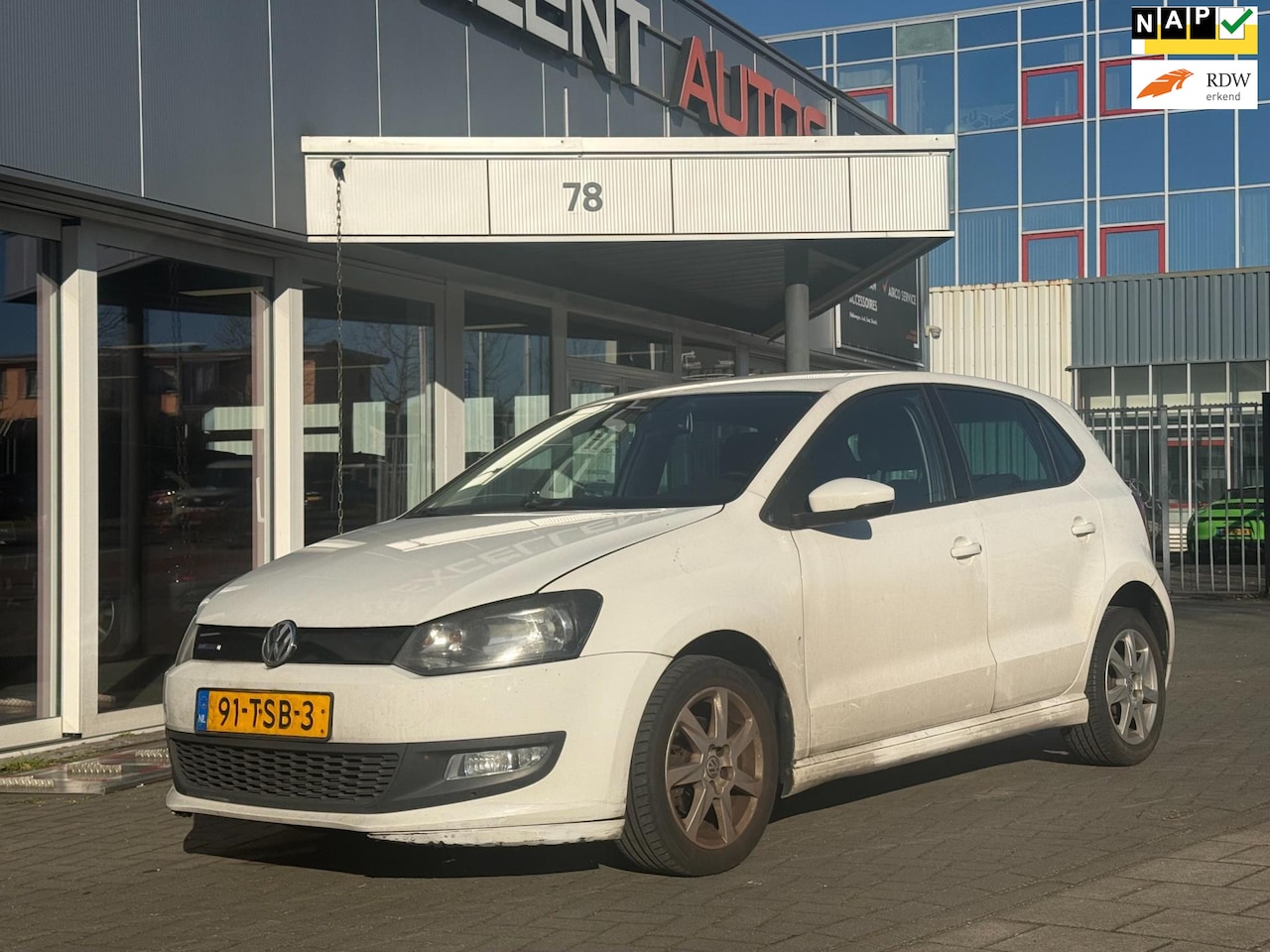 Volkswagen Polo - 1.2 TDI BlueMotion Comfortline - Navigatie - 5 Deurs - AutoWereld.nl