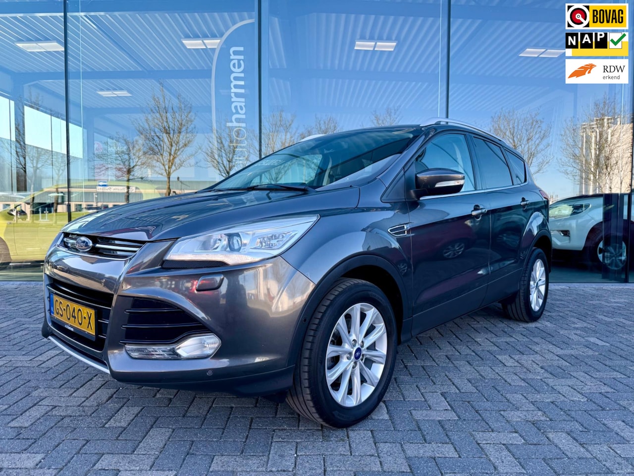 Ford Kuga - 1.5 Titanium 1.5 Titanium, Elek achterklep, KeyLess, Half-Leder, Trekhaak - AutoWereld.nl