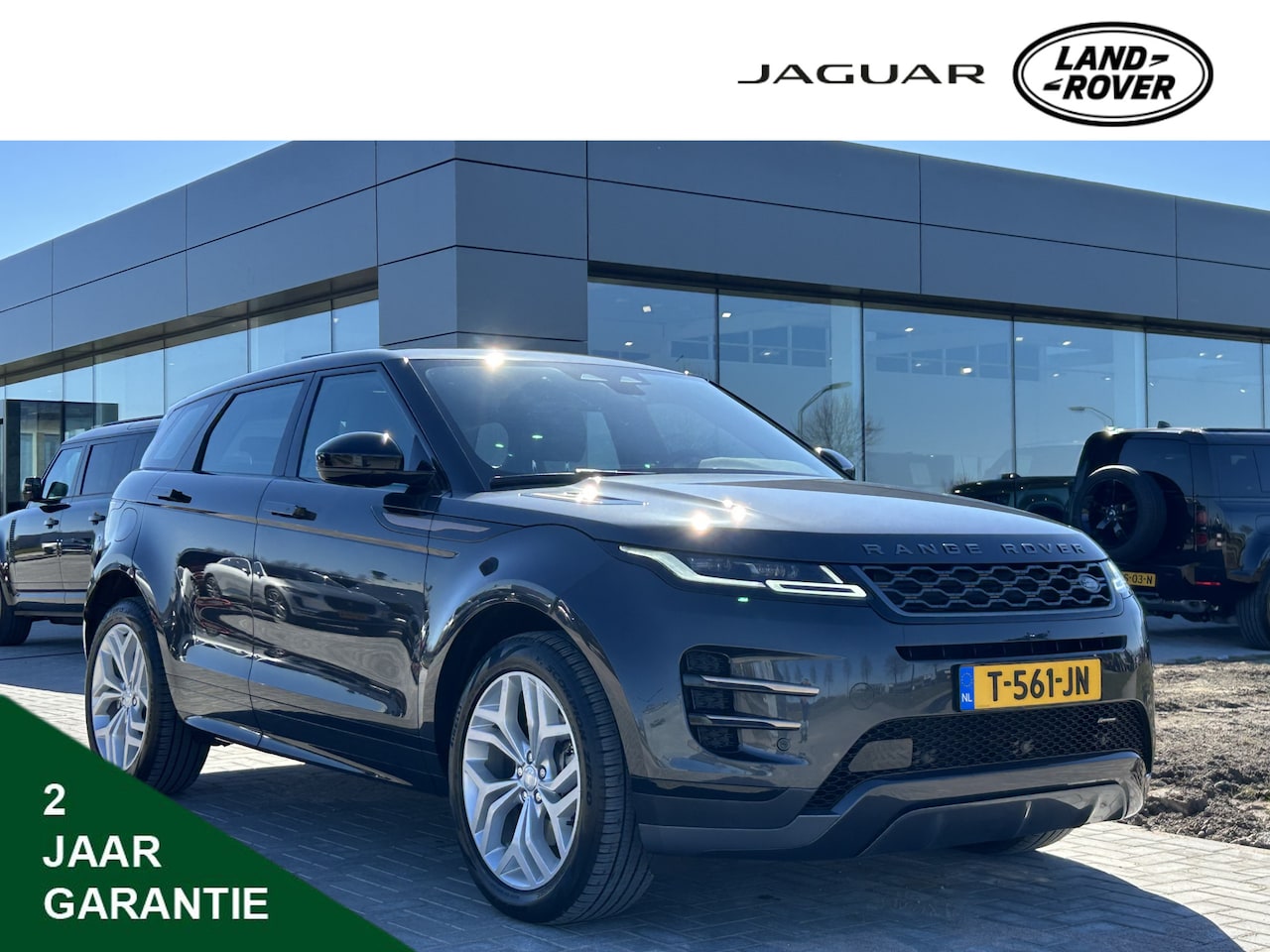 Land Rover Range Rover Evoque - P300e 309pk AWD R-Dynamic SE | Panoramadak | Adaptive Cruise | Draadloos Apple CarPlay / A - AutoWereld.nl