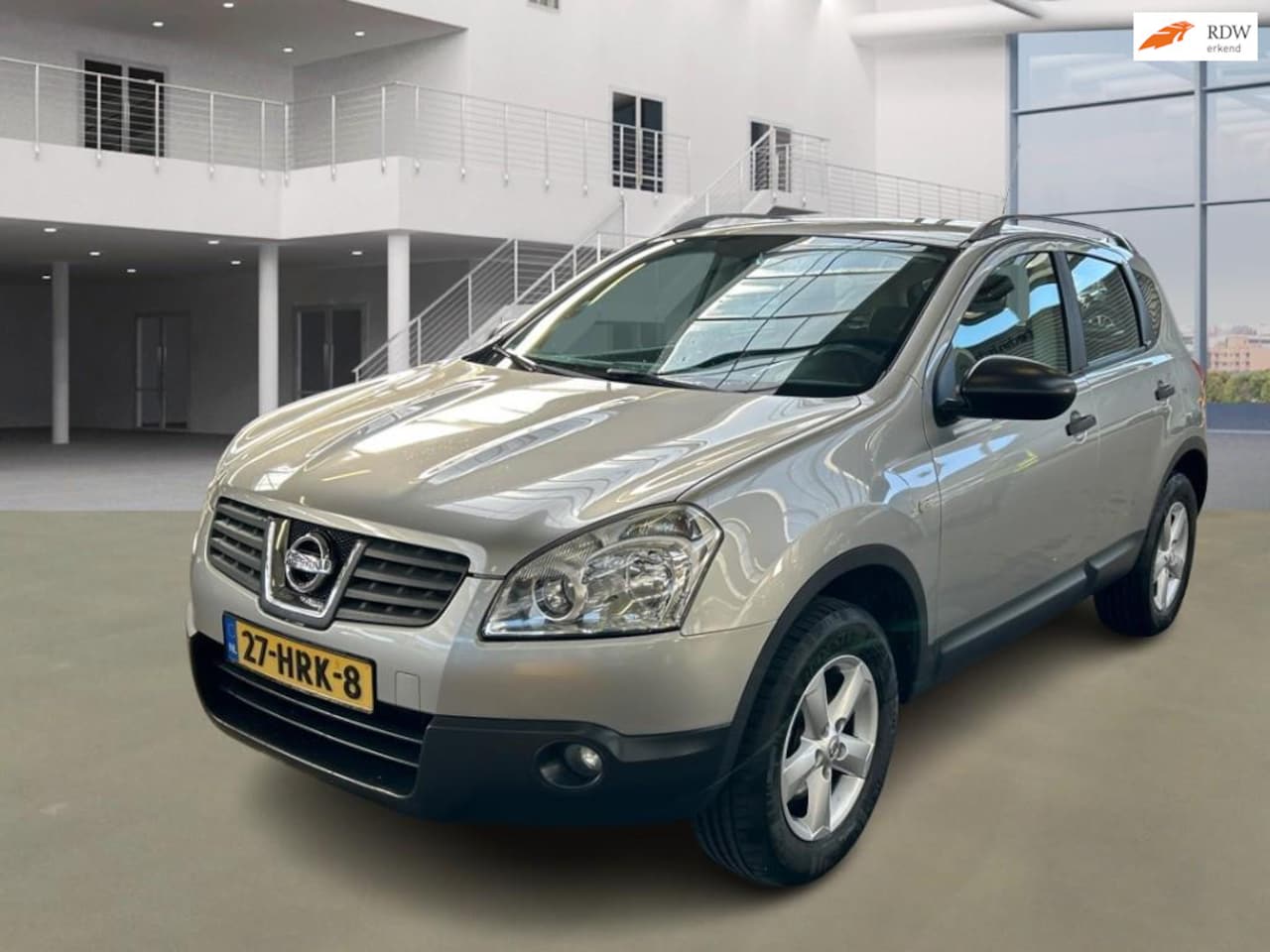 Nissan Qashqai - 1.6 Visia AIRCO PSENSOR CRUISE TREKHAAK 2 X SLEUTELS - AutoWereld.nl