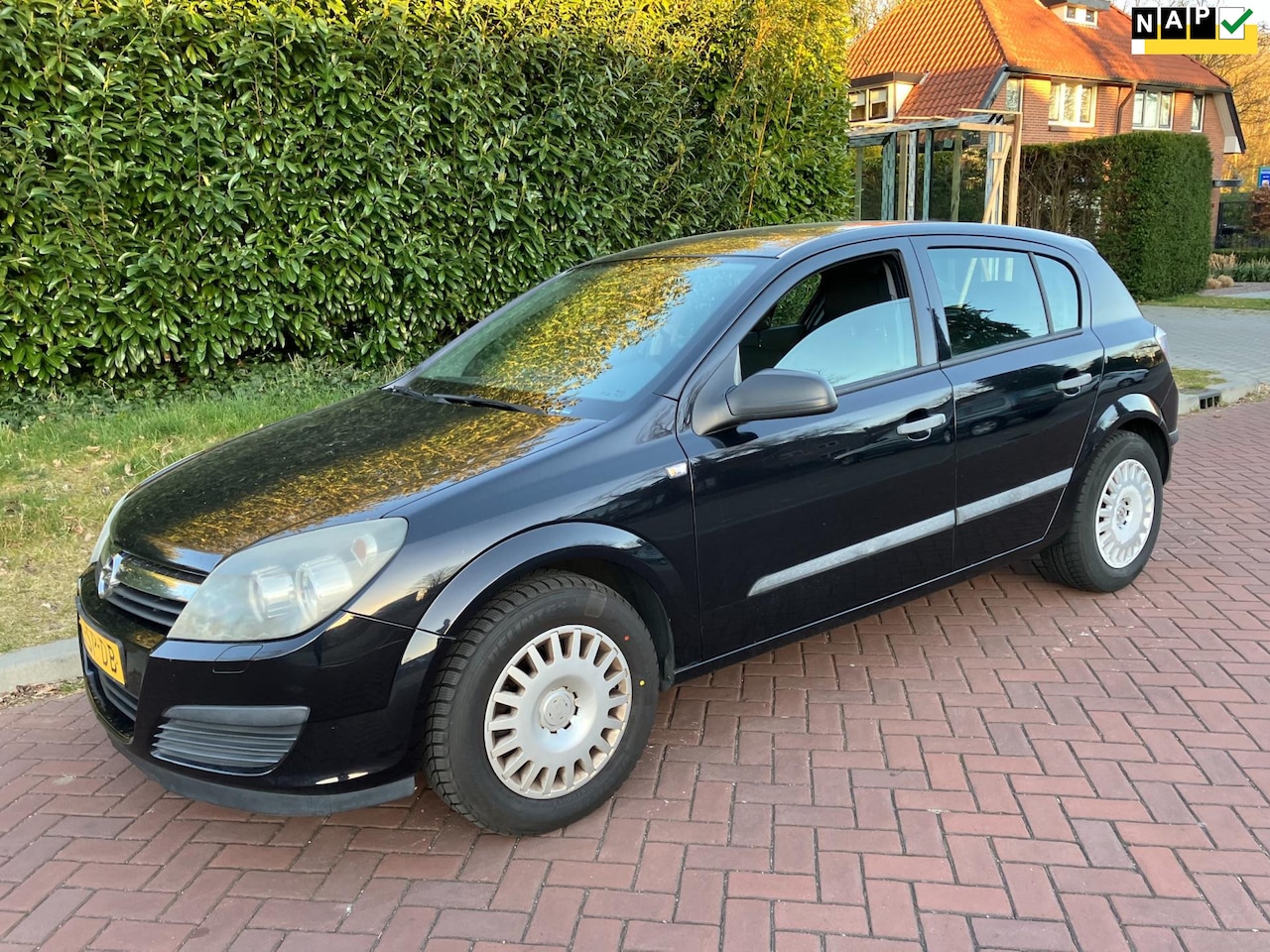 Opel Astra - 1.4 Business goede airco rijd perfect nette auto - AutoWereld.nl