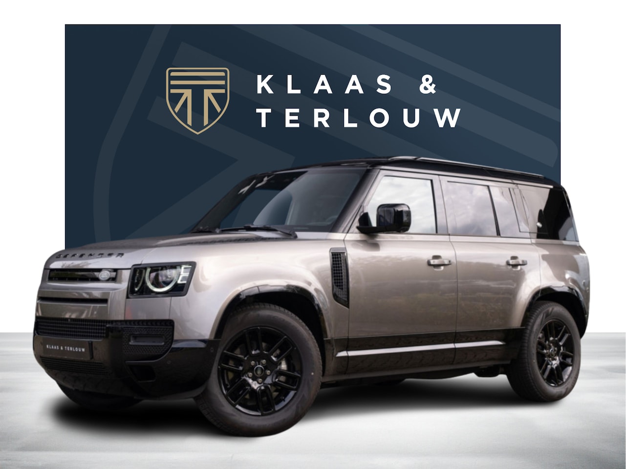 Land Rover Defender 110 - 3.0 D250 MHEV X-Dynamic SE / Silicon Silver / Laagschot - AutoWereld.nl