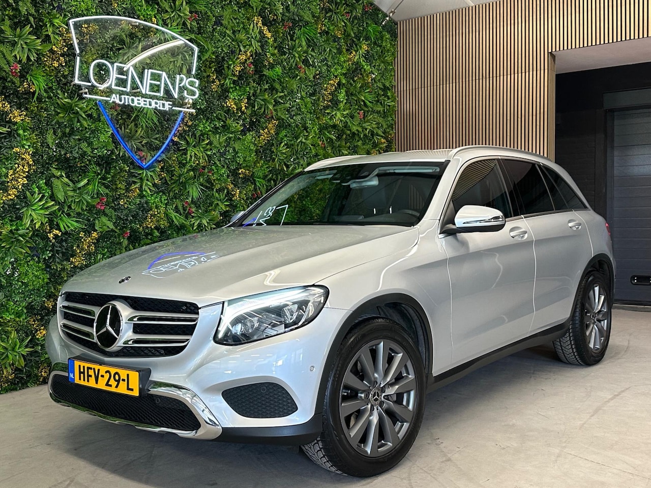 Mercedes-Benz GLC-klasse - 250 4MATIC / HUD / Elek Trekhaak / Camera - AutoWereld.nl