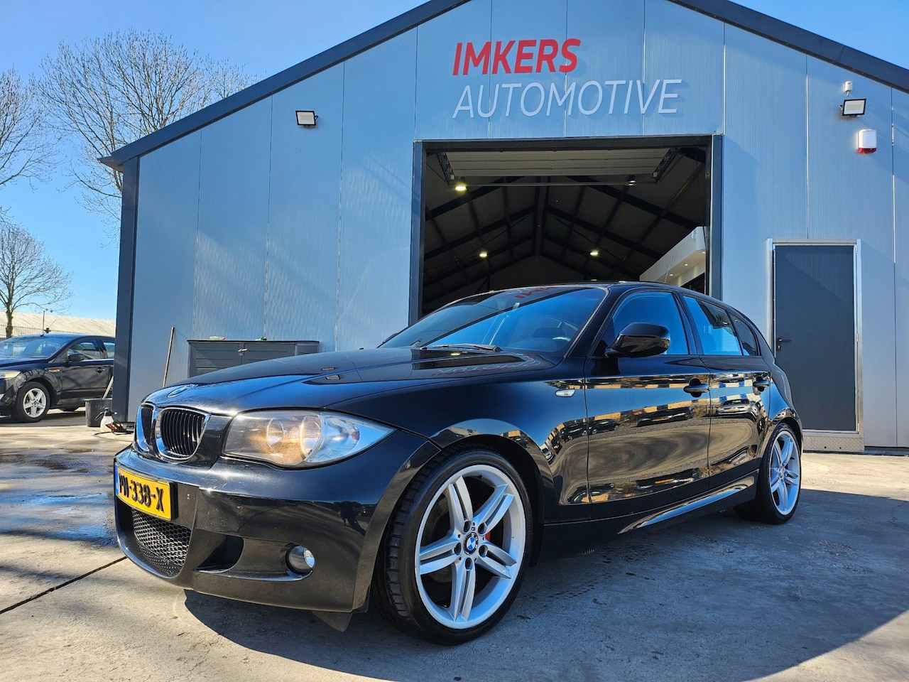 BMW 1-serie - 116i Business Line Sport M PAKKET - AutoWereld.nl