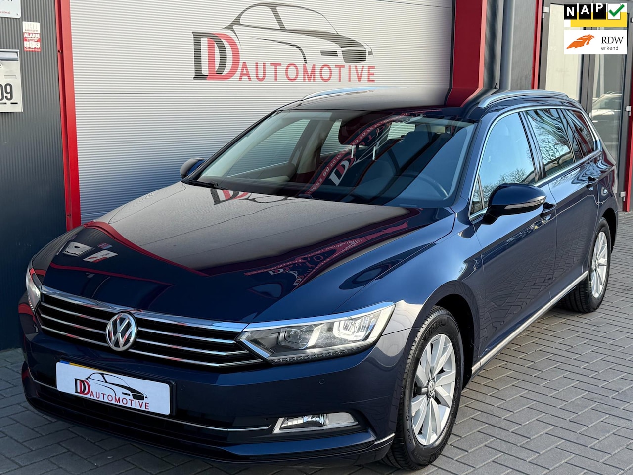 Volkswagen Passat Variant - 1.6 TDI Business Edition/KEYLESS/XENON/NAVI/PDC/NAP/ - AutoWereld.nl