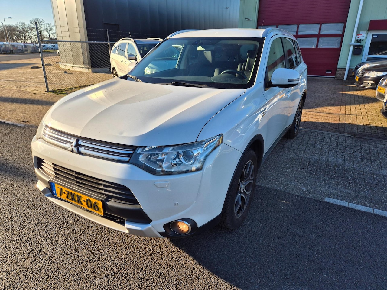 Mitsubishi Outlander - 2.0 PHEV Executive Edition X-Line 2.0 PHEV Executive Edition X-Line Apk 01-26 - AutoWereld.nl