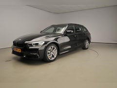 BMW 3-serie Touring - 330e | LED | Leder | Navigatei | Schuifdak | Sportstoelen | DAB | Harman-kardon sound | Al