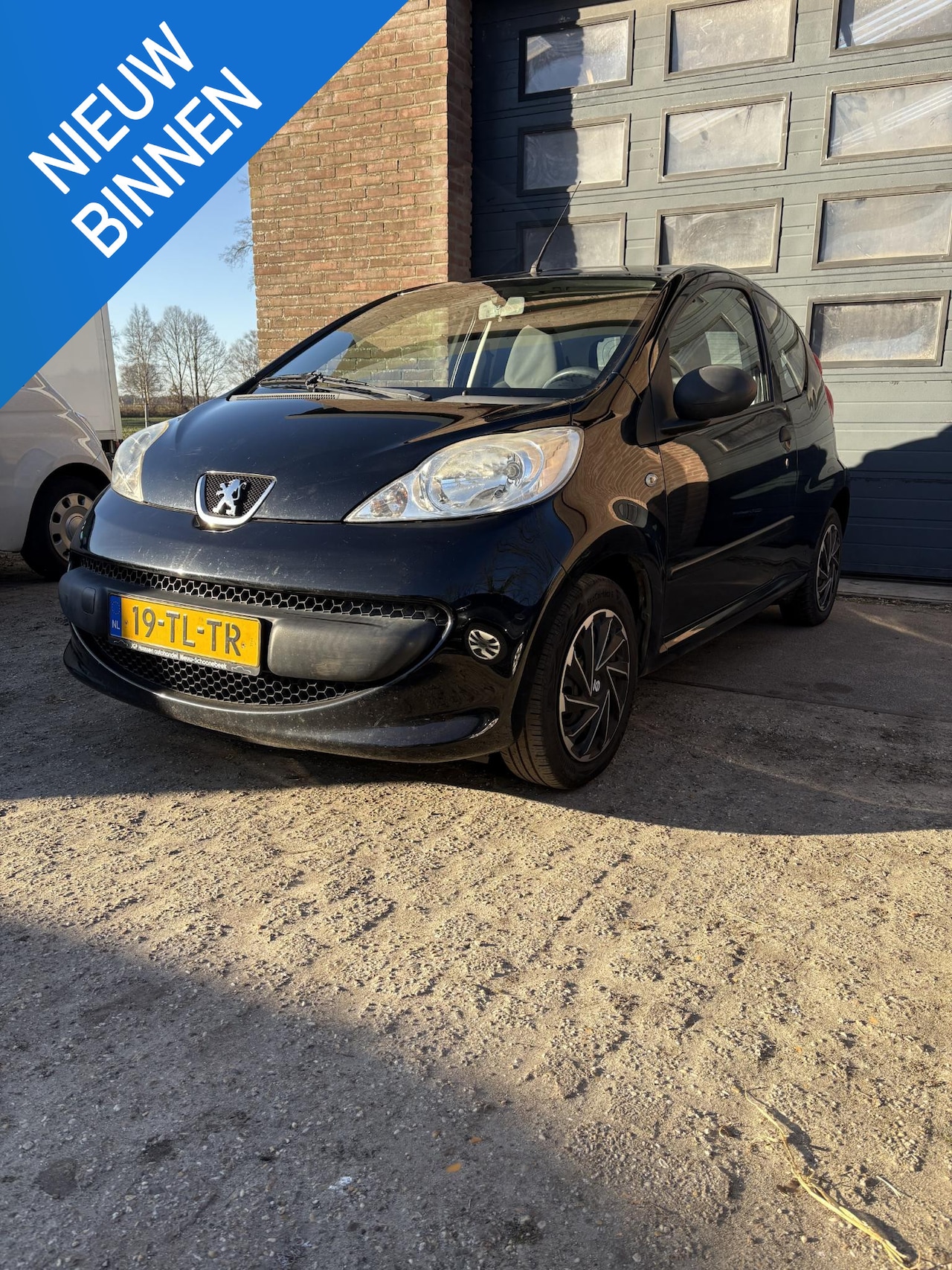 Peugeot 107 - 1.0-12V XR Nieuwe APK/NAP - AutoWereld.nl