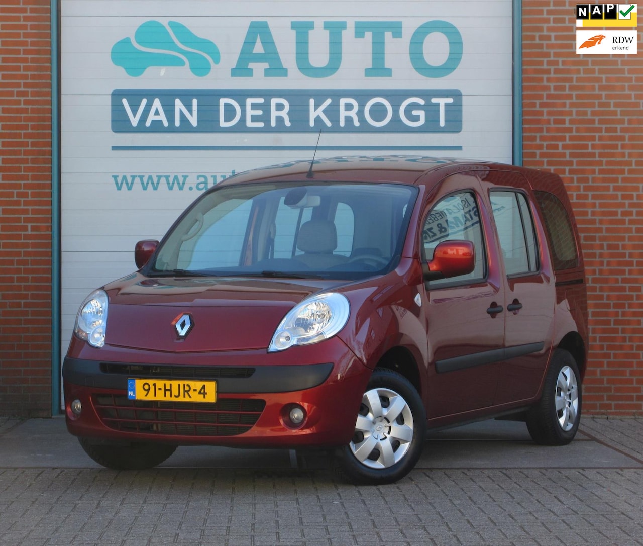 Renault Kangoo Family - 1.6-16V Privilège 1.6-16V Privilège, NL auto, Airco, Trekhaak, Cruise, APK 2-26 - AutoWereld.nl