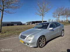 Mercedes-Benz C-klasse Sportcoupé - 200 K. LEDER CLIMA AUTOMAAT