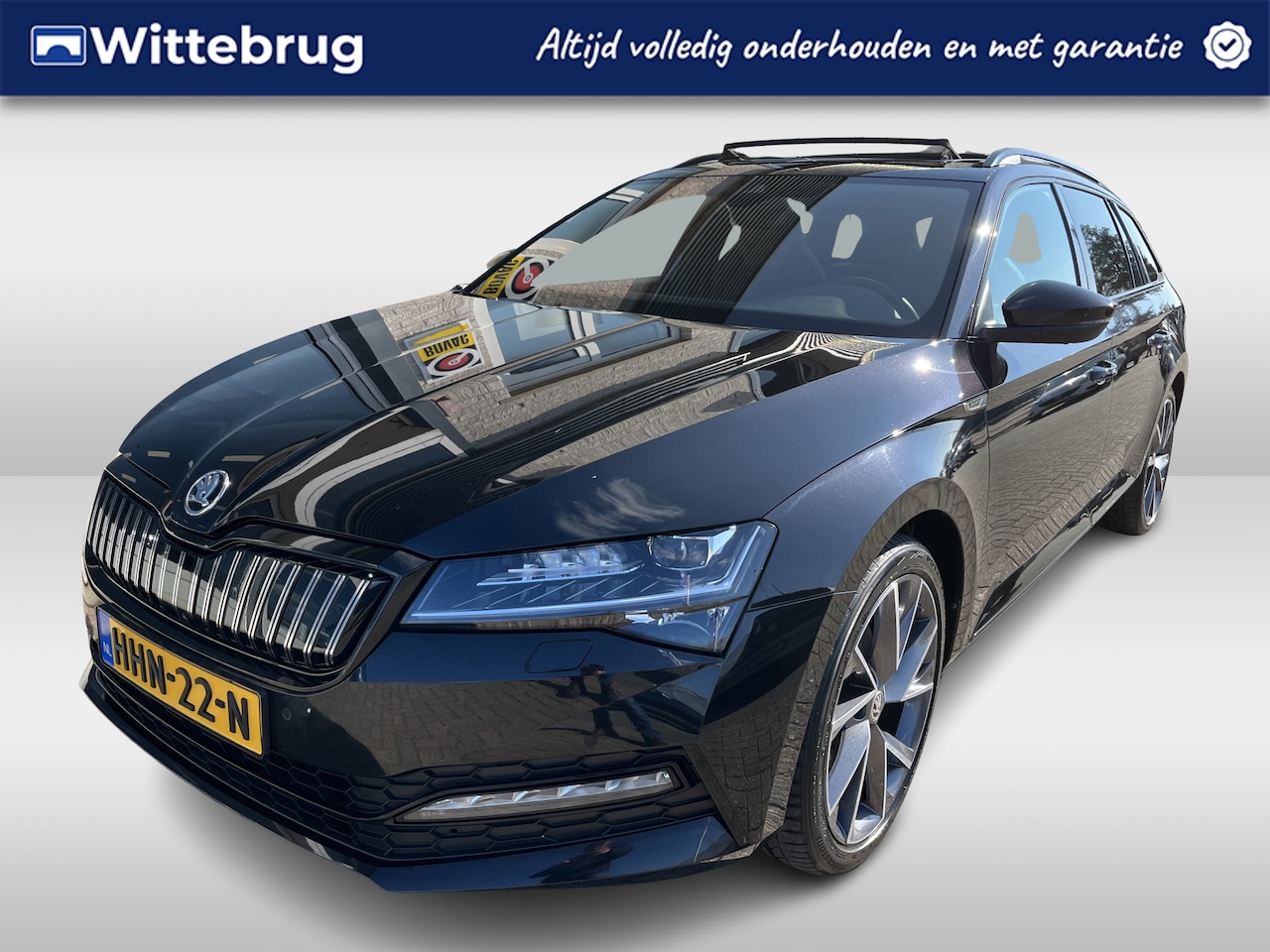 Skoda Superb Combi - 1.4 TSI iV Sportline Business / AUTOMAAT/ PANO/ STANDKACHEL/ TREKHAAK/ CANTON AUDIO/ 360 C - AutoWereld.nl