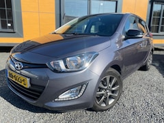 Hyundai i20 - 1.2I I-DEAL SLECHTS 151000 KM