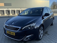 Peugeot 308 SW - 1.2 / Panoramadak / Leder / NW APK