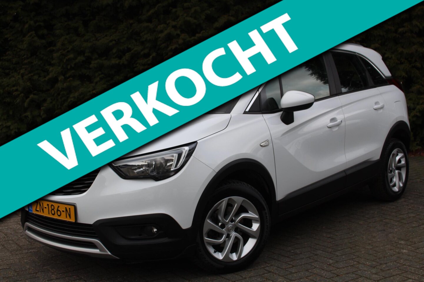 Opel Crossland X - 1.2 Turbo Innovation 110PK | Climate Control | LMV | PDC V+A | NAVI | DAB+ | Keyless Entry - AutoWereld.nl