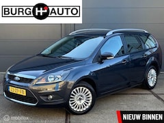 Ford Focus Wagon - 1.6 Titanium - ECC - CRUISE CONTROLE - TREKHAAK - PARKEERSENSOREN - BLUETOOTH - VERWARMDE