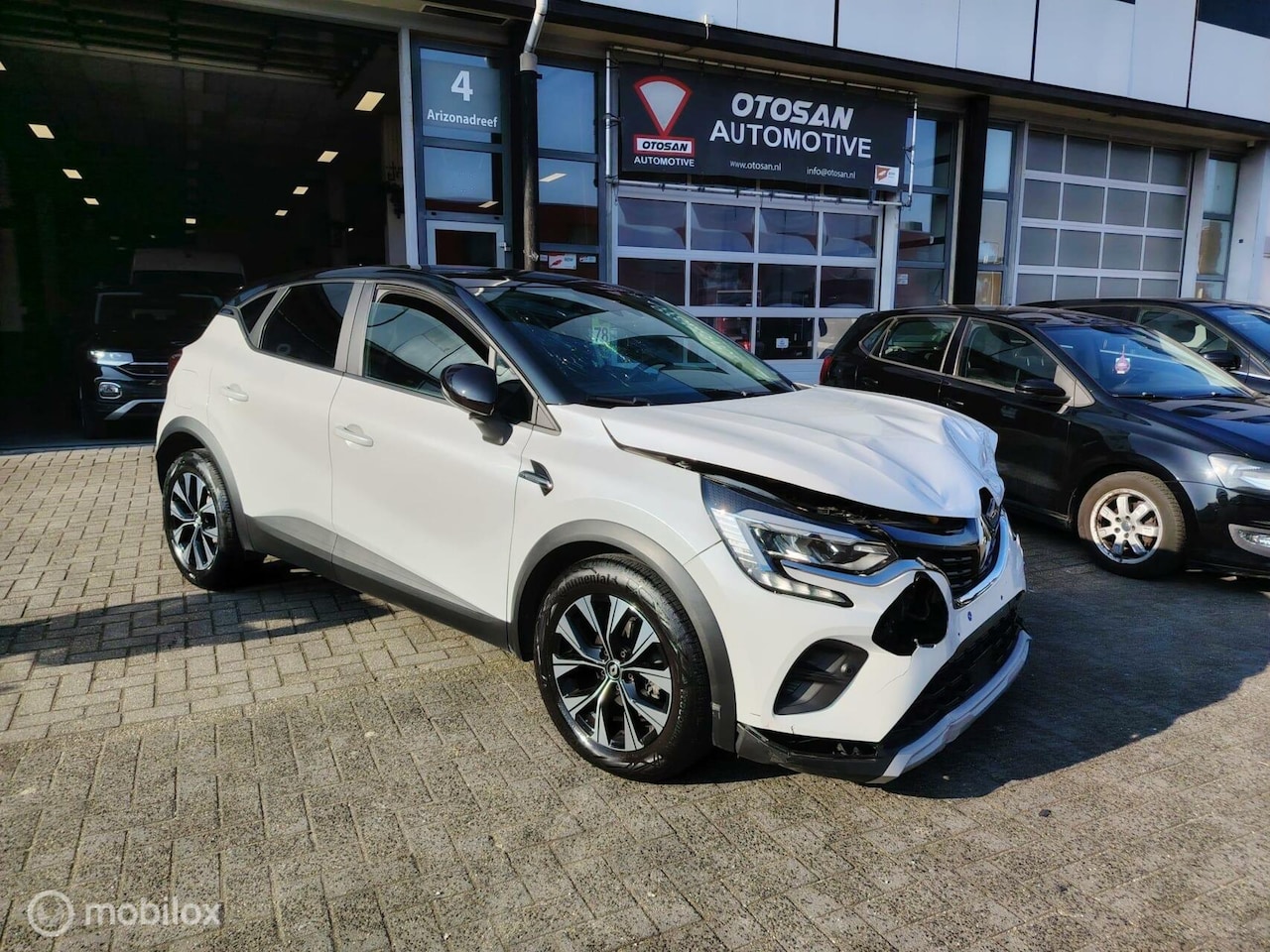 Renault Captur - 1.0 TCE 90pk Limited! 2021 32.000km! Led Navi - AutoWereld.nl